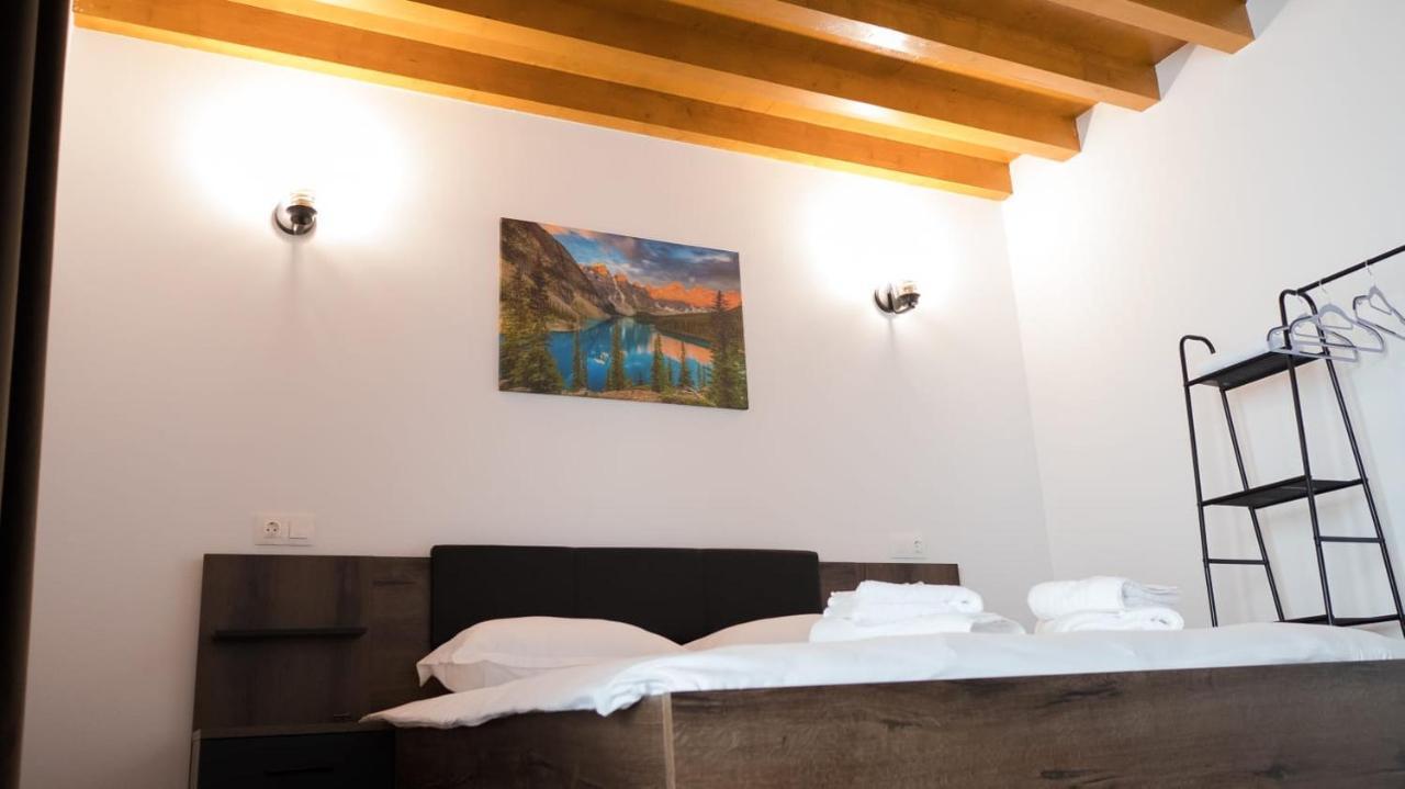 Villa Wild Rooms Jiet Eksteriør billede