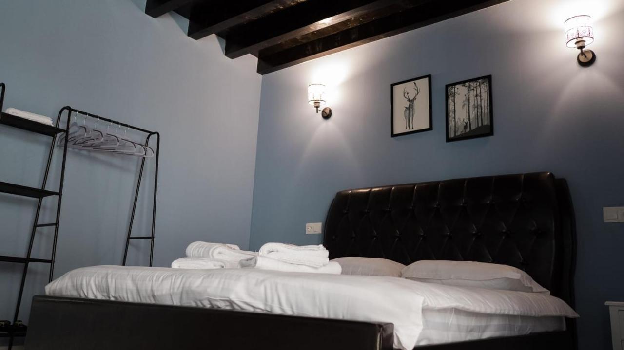 Villa Wild Rooms Jiet Eksteriør billede