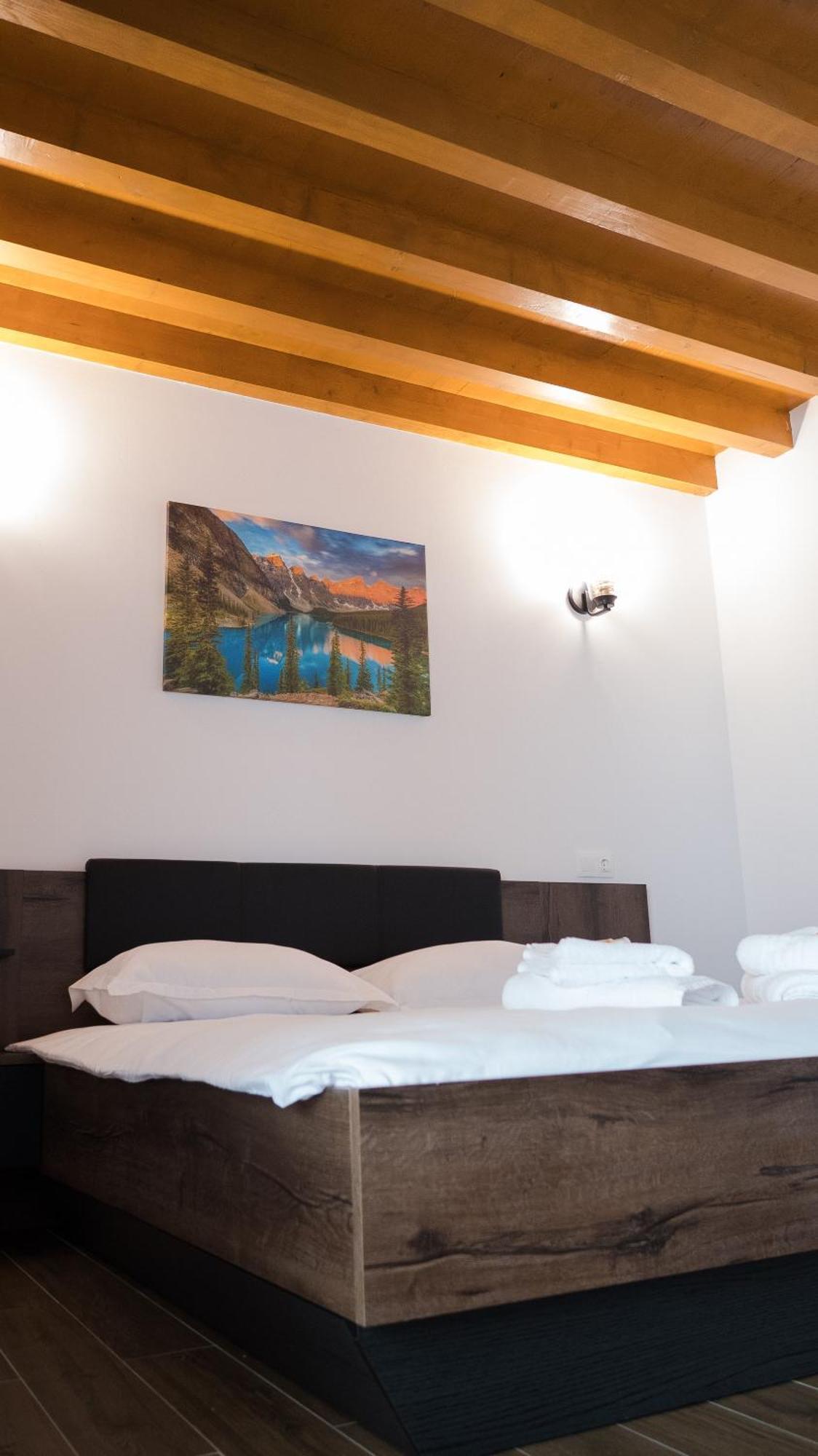 Villa Wild Rooms Jiet Eksteriør billede